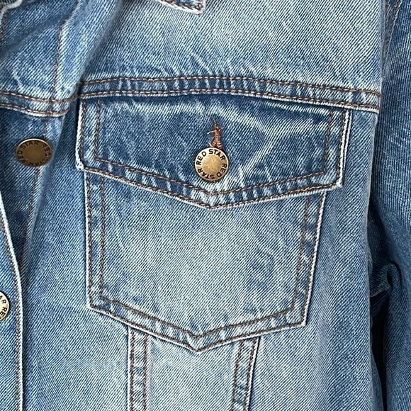NWOT Red Star Button Up Jean Jacket Cotton Denim Faded Blue Cropped Frayed - Picture 3 of 10